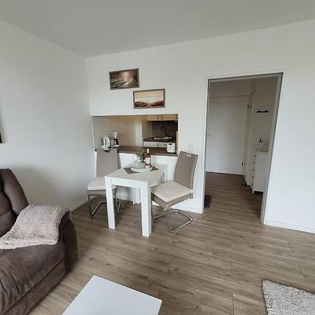 Scharbeutz, 1 Raum Fewo Mit Sonnigem Balkon, Ruhig Und Zentral Apartment Exterior foto